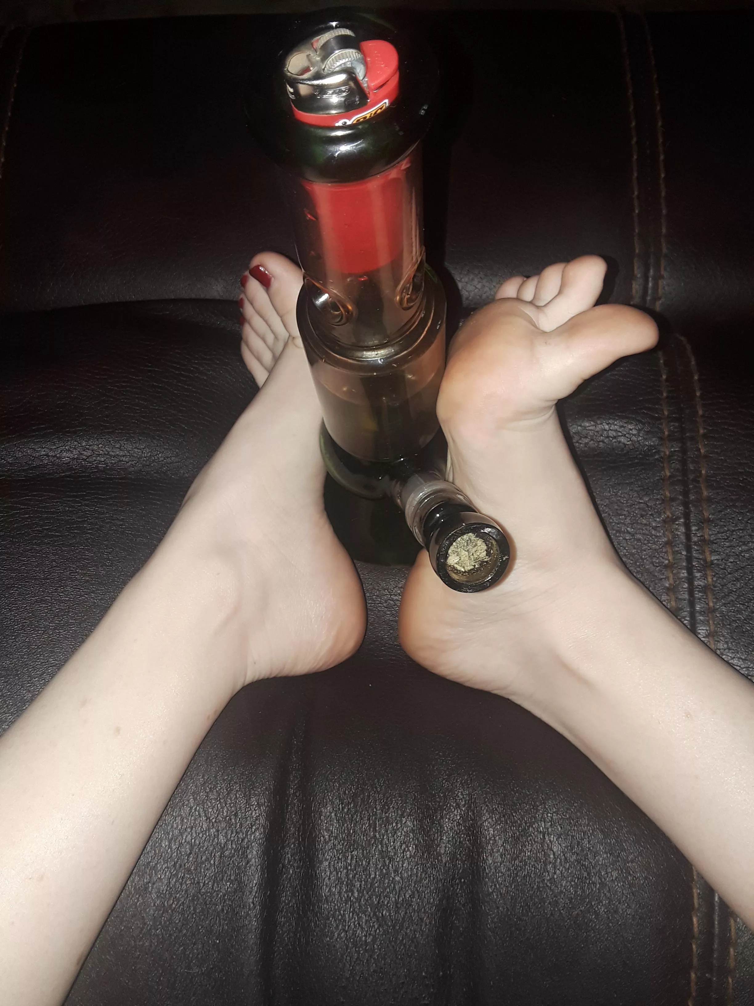 Rub my feet while I hit this, dont make me say it twice!