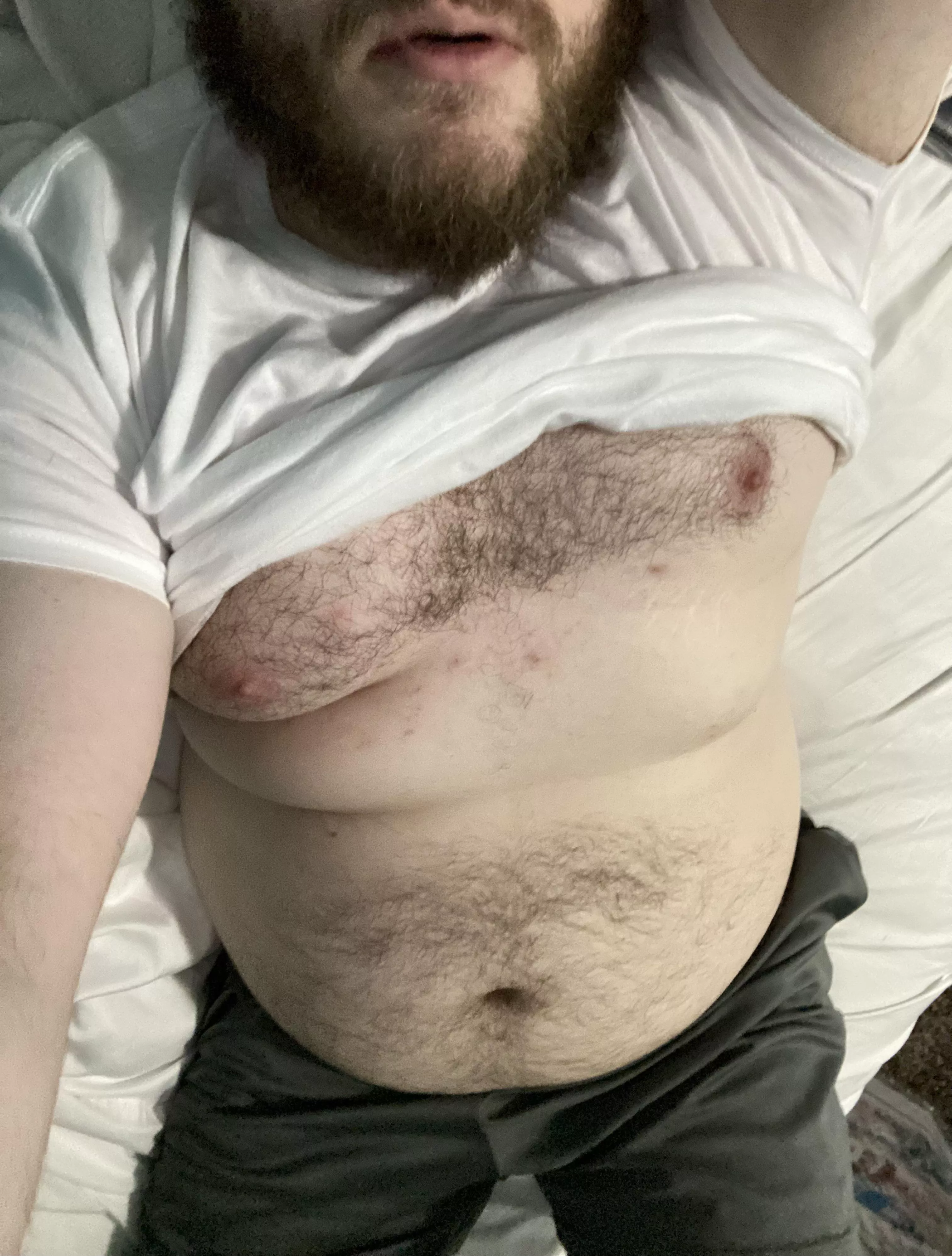 Rub my fuzzy belly? 🤗