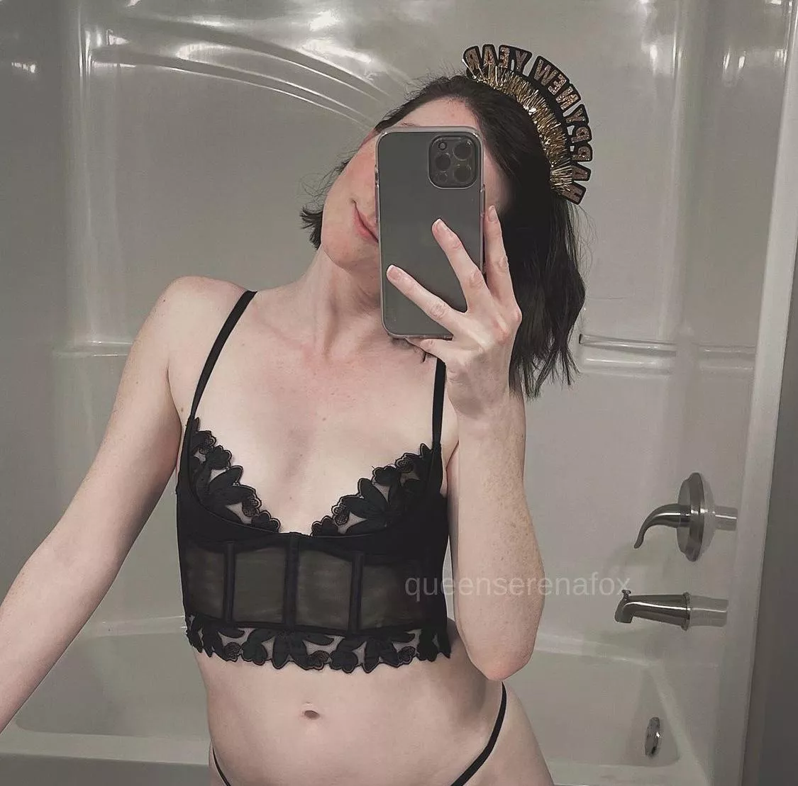 Run your fingers over me