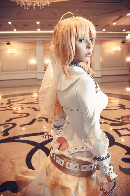 Saber bride Cosplay by Helly von Valentine