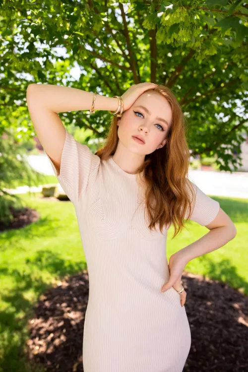Sadie Sink is helping my morning wood