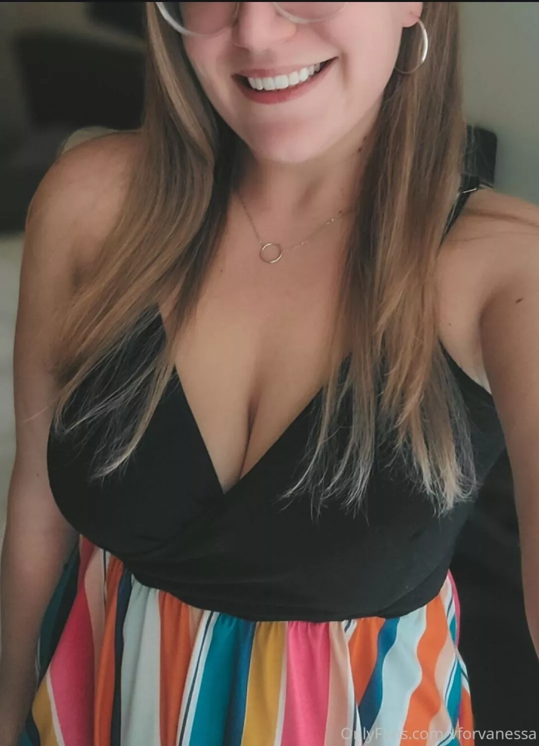 SALE 💫 20% off 💫 just a super friendly, nerdy, curvy, 29yr old slut. daily posts, full nude, masturbation, videos, audio, roleplay, b/g, anal, JOI, NO PPV 🖤