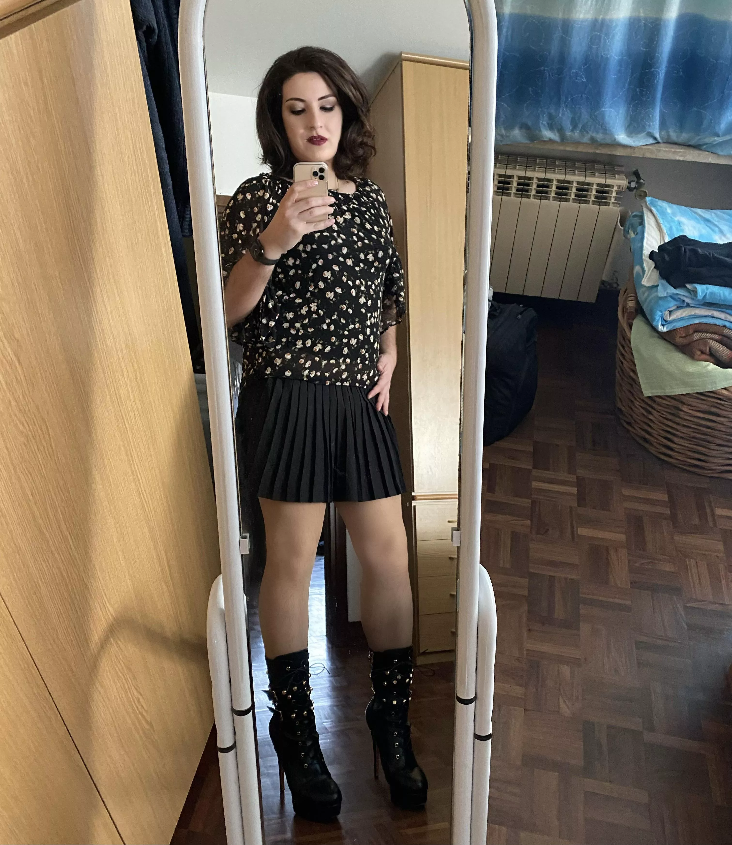 Same boots different look. I’m in love with them