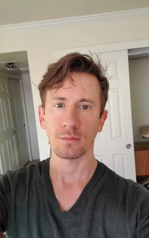 Saturday morning! Think I need to shave.