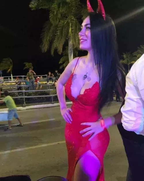 Sauce for little red?