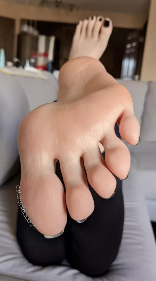 Say ahhhhh π
 How badly do you wish I could shove my toes in your mouth? ππ£