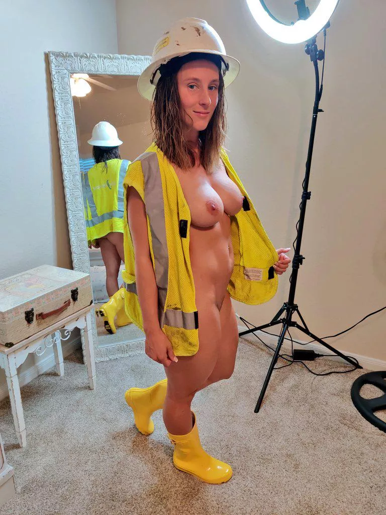 Say hi to your new forman 👷♀️ Say hi to your new forman 👷♀️