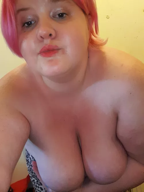 Scottish, Fat, Curvy, sexy BBW Pussy playing, big boobies, massive bum, smoking, duo play, cocksucking, Giantess Goddess has 65% Off my OF!!!!!