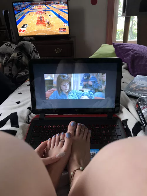 Scream marathon while you massage my feet?