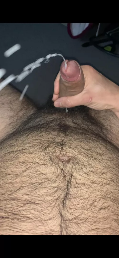 Scrolling through Reddit like…