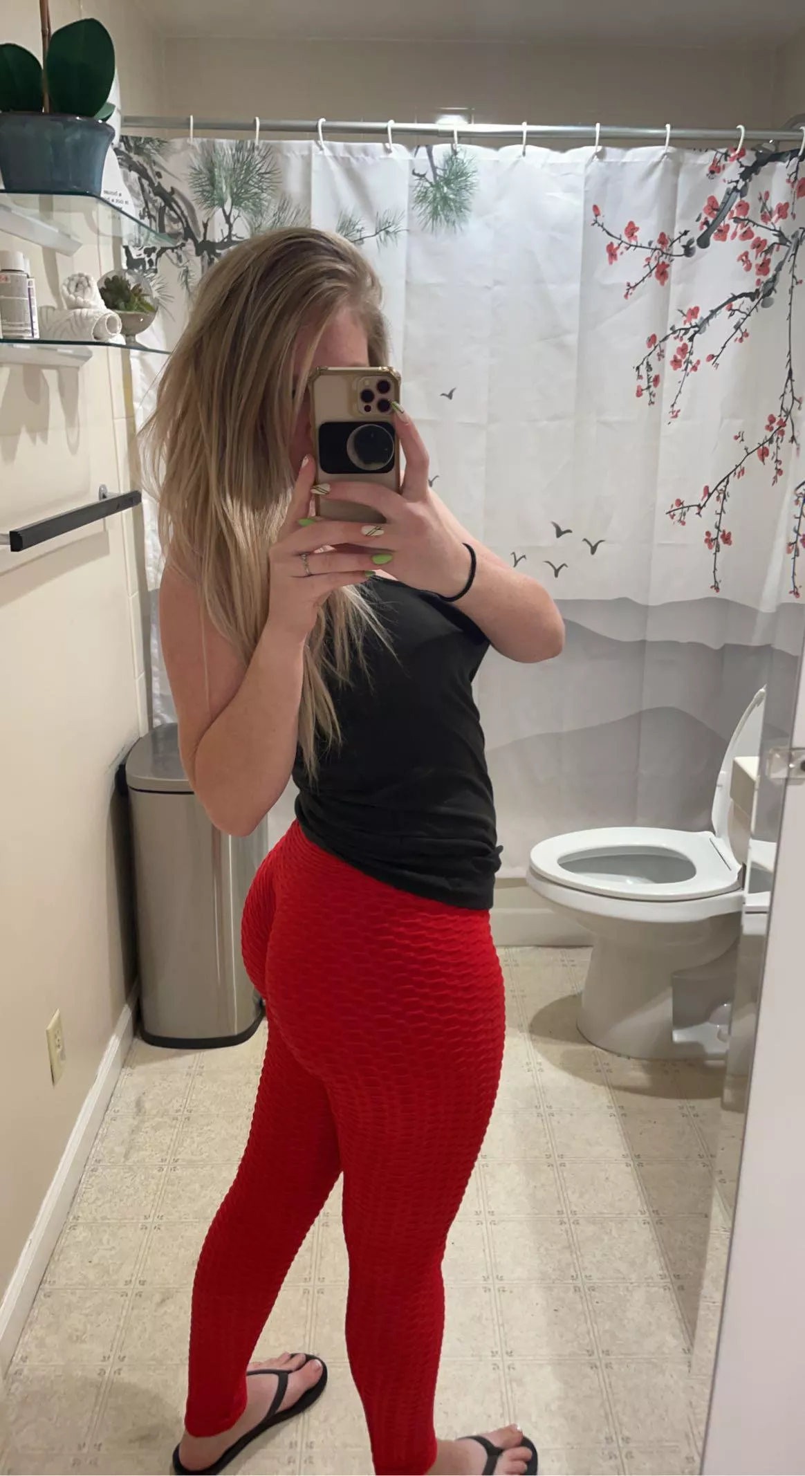 Searching for a BBC for a threesome w/ my bf and I. DM me Searching for a BBC for a threesome w/ my bf and I. DM me