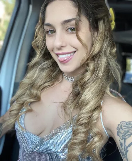 Searching for a complete slut to own and train into a slutty cum bitch for a long term relationship add me on Snapchat hannah_lincol20 or kik hannahlincoln06