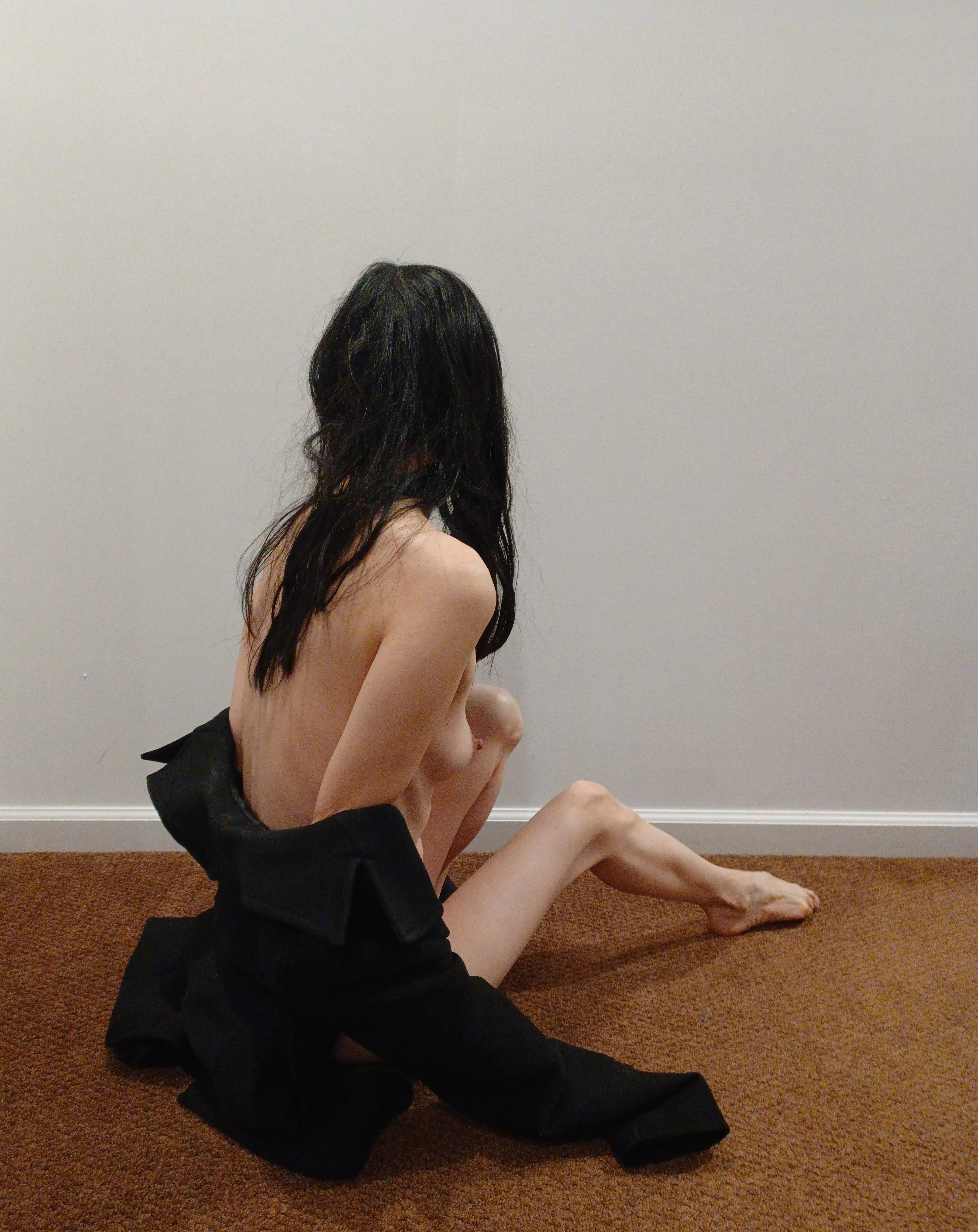 Seated Lulu-removing jacket-would love to see a drawing of this (F) [OC]