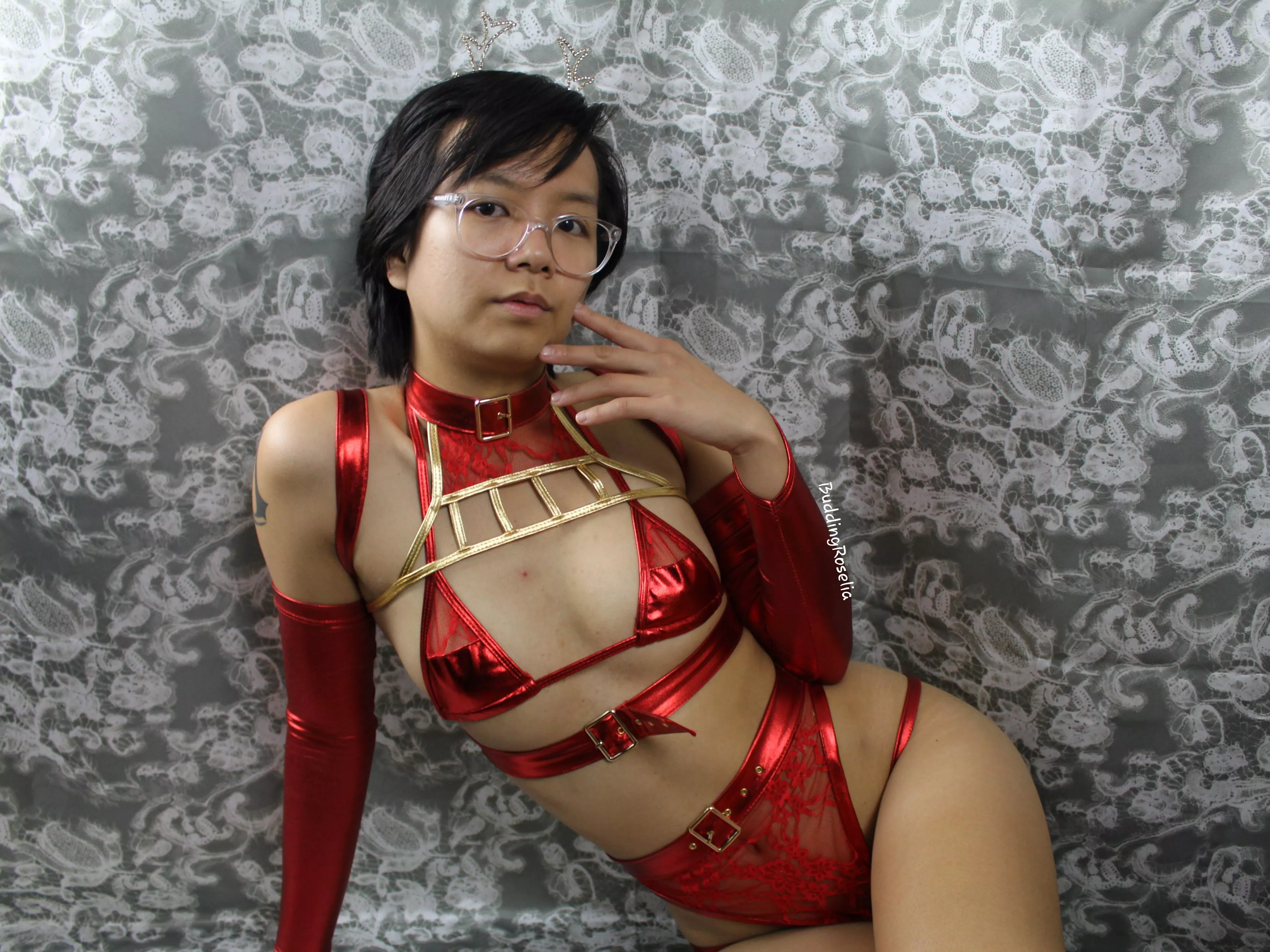 Seductive (?) Reindeer