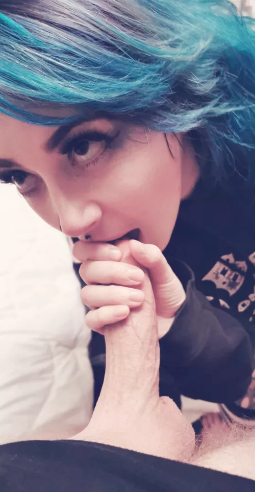 ๐ See Me Suck This Big Cock ๐ 581 Pics + 185 Vids ๐ All Available on Subscription - NO PPV ๐ 10.6k ๐ ๐ laceyandben @ Onlyfans ๐