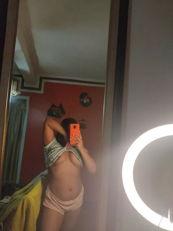 [SELLING] ❤️21F❤️ ONLINE AND HORNY 😈 |Pics✨Vids✨GFE✨ Sexting sessions✨CAM✨ SEXTAPES✨ Custom✨Rate 🔥 DROPBOX|🔥SNAP PREMIUM🔥 Snap/Kik slut.candy23