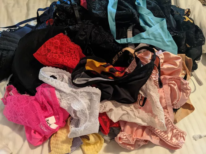 [Selling] All Old Panties Must GO! DM or KIK Aphrodite2Lips