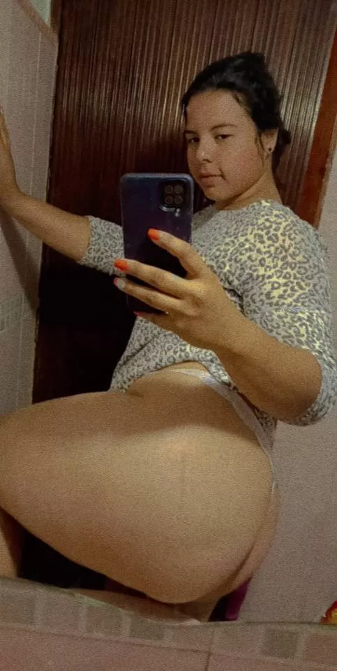 [selling] Come to my ass it's yours [gfe] sessions on skype photos and videos, I'll make you drain. my ass needs your money kik @Annzerene payment required