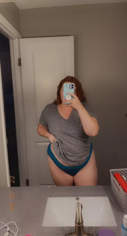 [SELLING] cozy💕 pics, vids, sexting, GFE, dropbox(3,300+ items), panties, premium, OF, etc. KlK: ctrlr / SC: bunnybabesred / OF: rhbunnyb