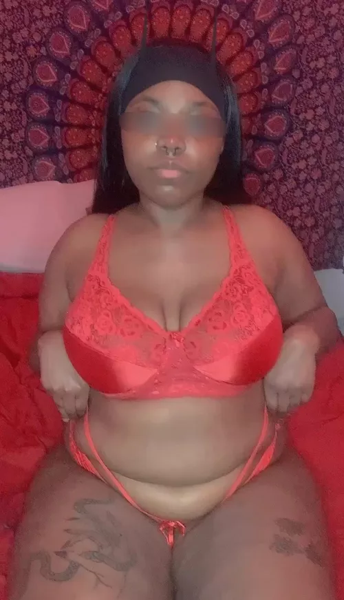 [selling] cum play with this chubby babe, bigger is better😋 | 💦[GFE] [sext] [rate] custom/premade [pic] [vid] panties [fet]ish friendly💦, i do show face ✨kik me @princessmari111