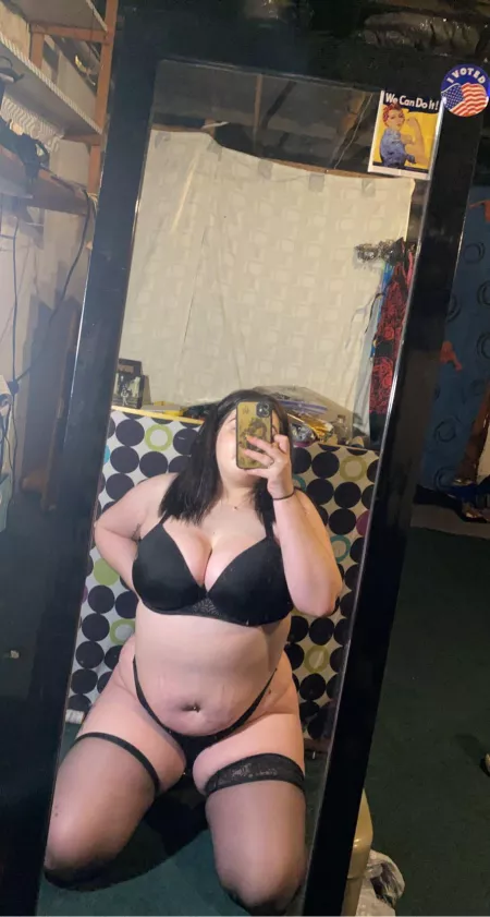 [SELLING] curvy 21yo f ready to be your naughty lil cumslut ☺️ 🌹 • gfe • sexting sessions • pics • vids • dropbox link • vip list • and more •🌹 $$CASHAPP/PAYPAL/VENMO/ZELLE/GOOGLE PLAY$$ ❤️‍🔥 k i k : jaylynbaby420( i ve