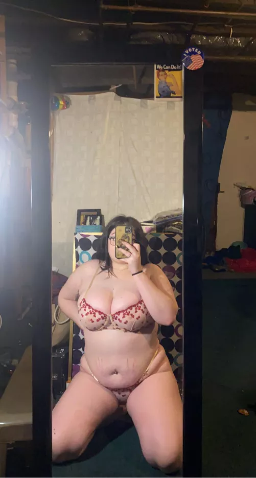 [SELLING] curvy 21yo f ready to be your naughty lil cumslut ☺️ 🌹 • gfe • sexting sessions • pics • vids • dropbox link • vip list • premium • and more •🌹 $$CASHAPP/PAYPAL/VENMO/ZELLE/GOOGLE PAY$$ ❤️‍🔥 k i k : jaylynba