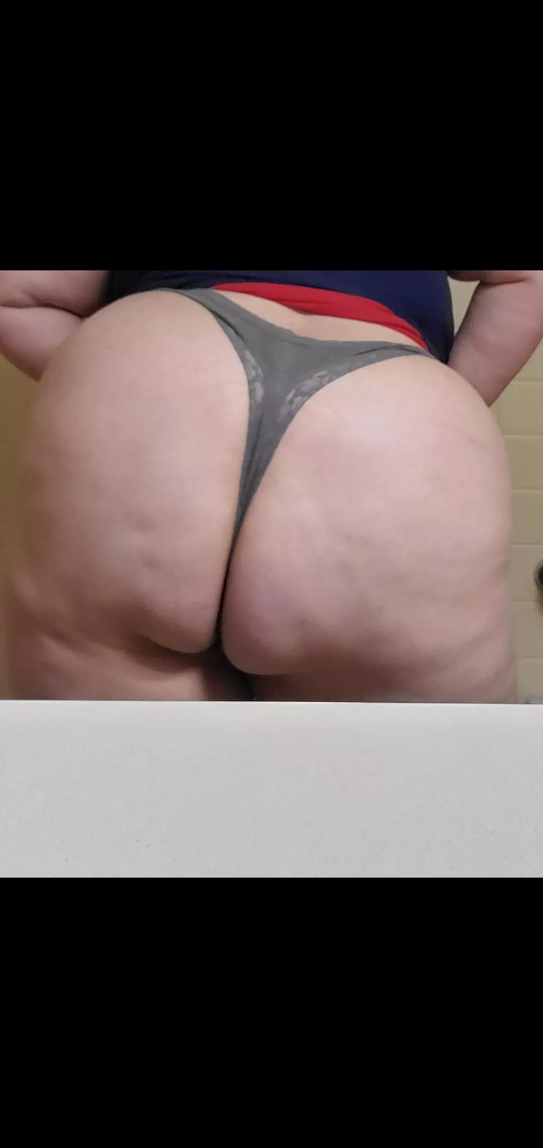 [Selling] is it your birthday? Cause this cake is for you 😘open to kinks and addons. ❤5 star reddit seller❤ dm for my panty drawer! Kik/telegram bbwkourtnee