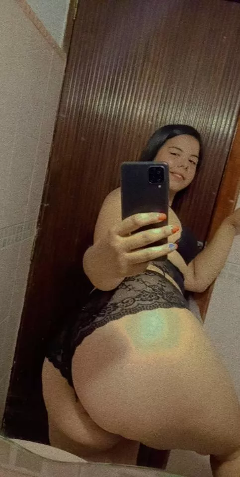 [Selling] sexting sessions, [cam] [GFE] skype sessions, photos and videos I will fulfill your fetishes kik annzerene payment required