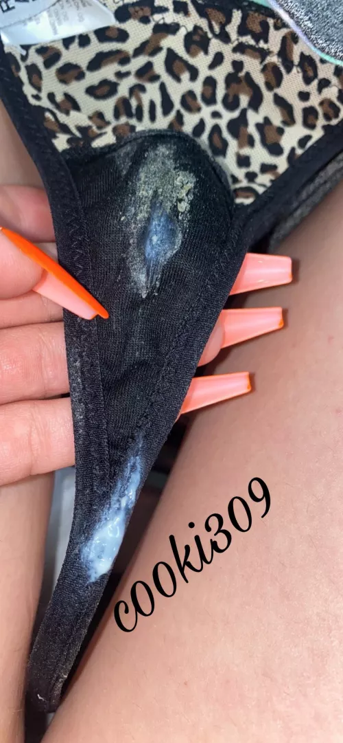 [selling] Want a fragrant pair of panties covered in cream? I have lots to choose from! Each pair comes with 24 hr wear, 5 pics, a workout, 2 orgasms, a note and free shipping!