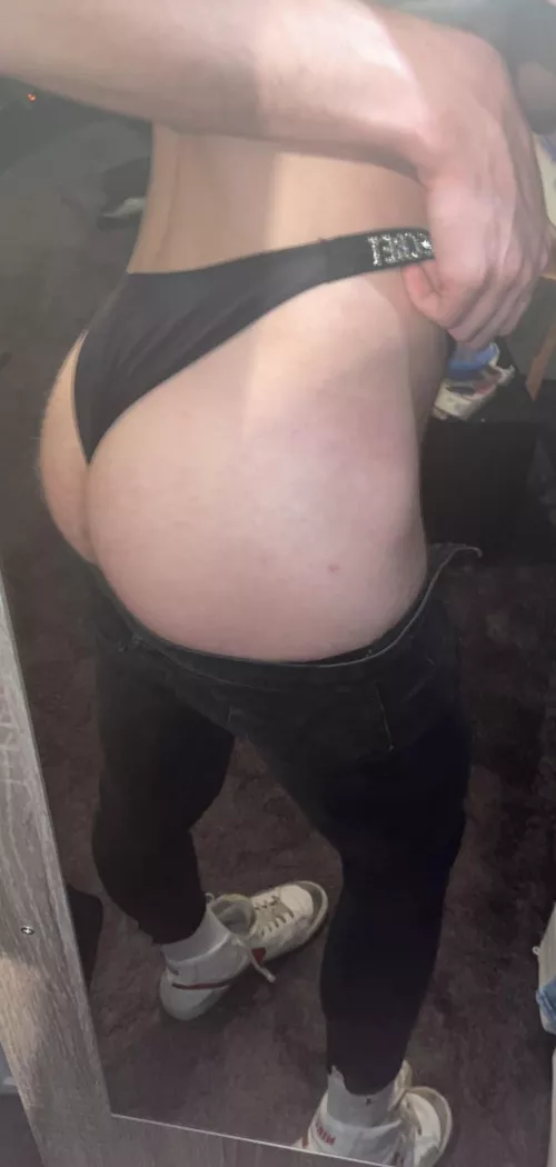 [selling] What’s hiding under my skintight jeans?🤤 OF For only $5,99 ✨sexy sissy slut with ripe ass🥵daily posts, private requests and sexiest content🤤 link in comments😈