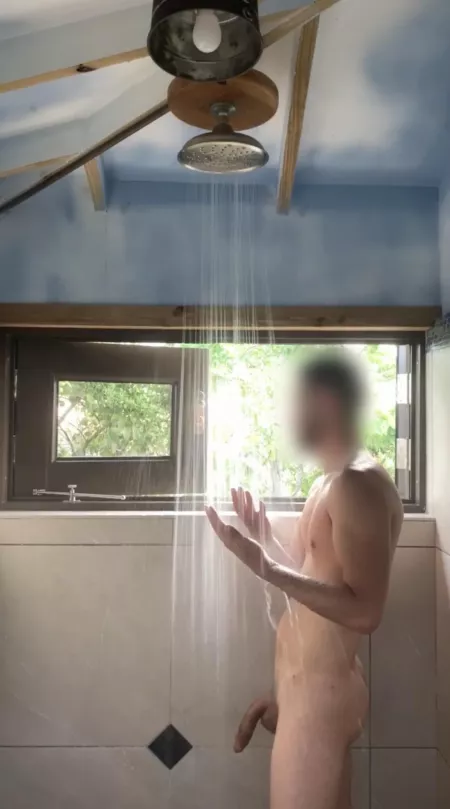 Semi Outdoor shower experience 🌲🌴🌊👀