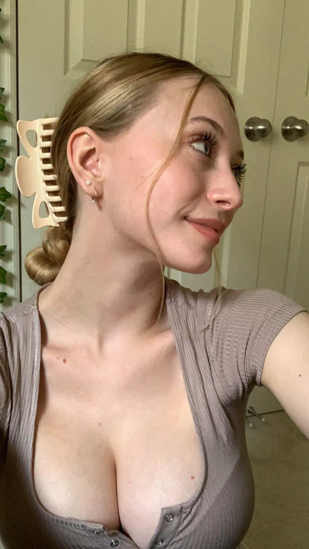 send me jerk video to this and I will milk you I have more kik me (studfk) send me jerk video to this and I will milk you I have more kik me (studfk)