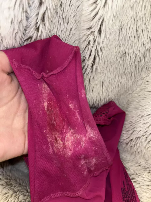 Sending out this nice juicy pair in the morning… want the next pair in your mailbox? 🐰