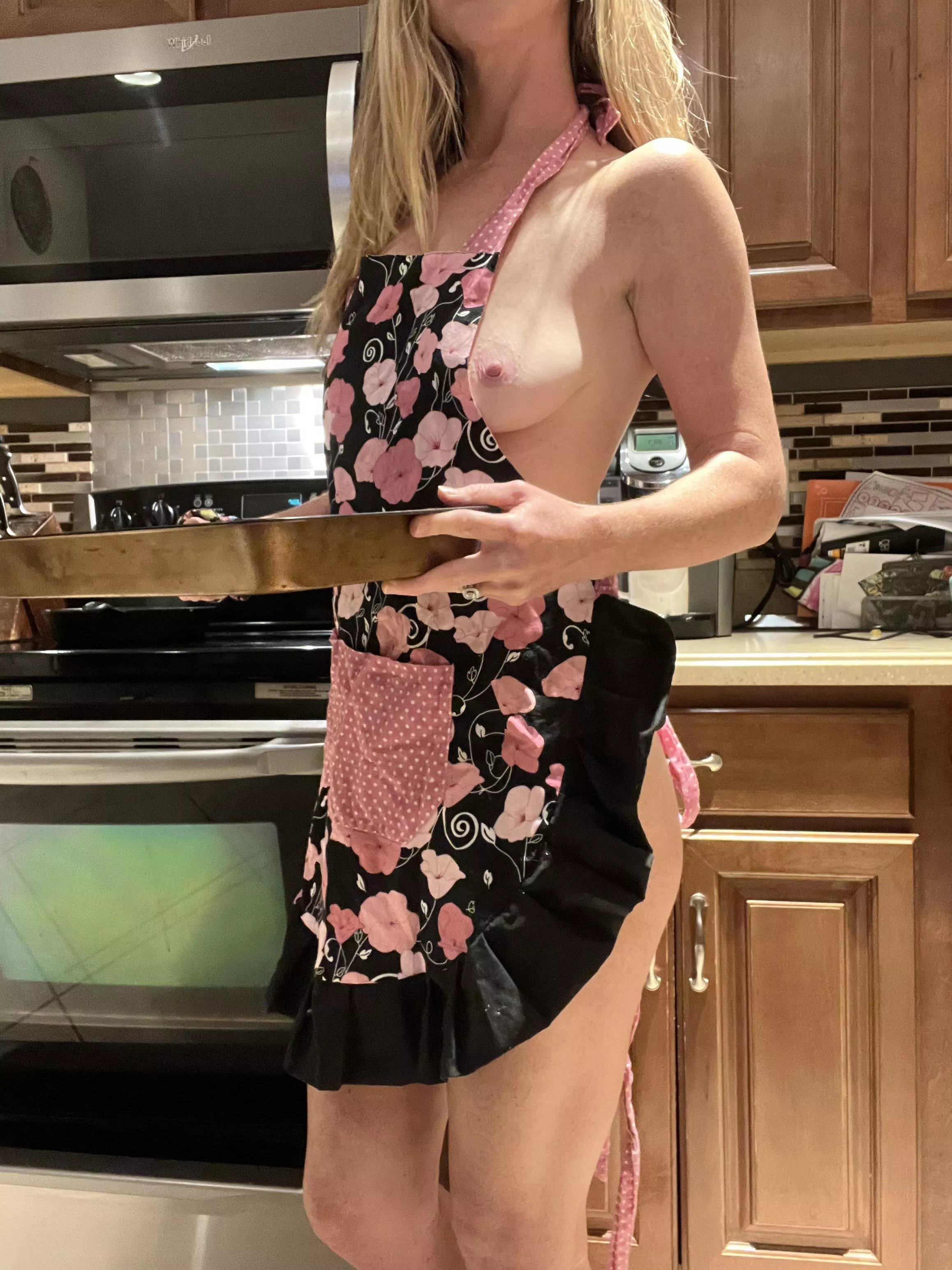 Serving breakfast like this since hubby friends are in town and it’s hump day.