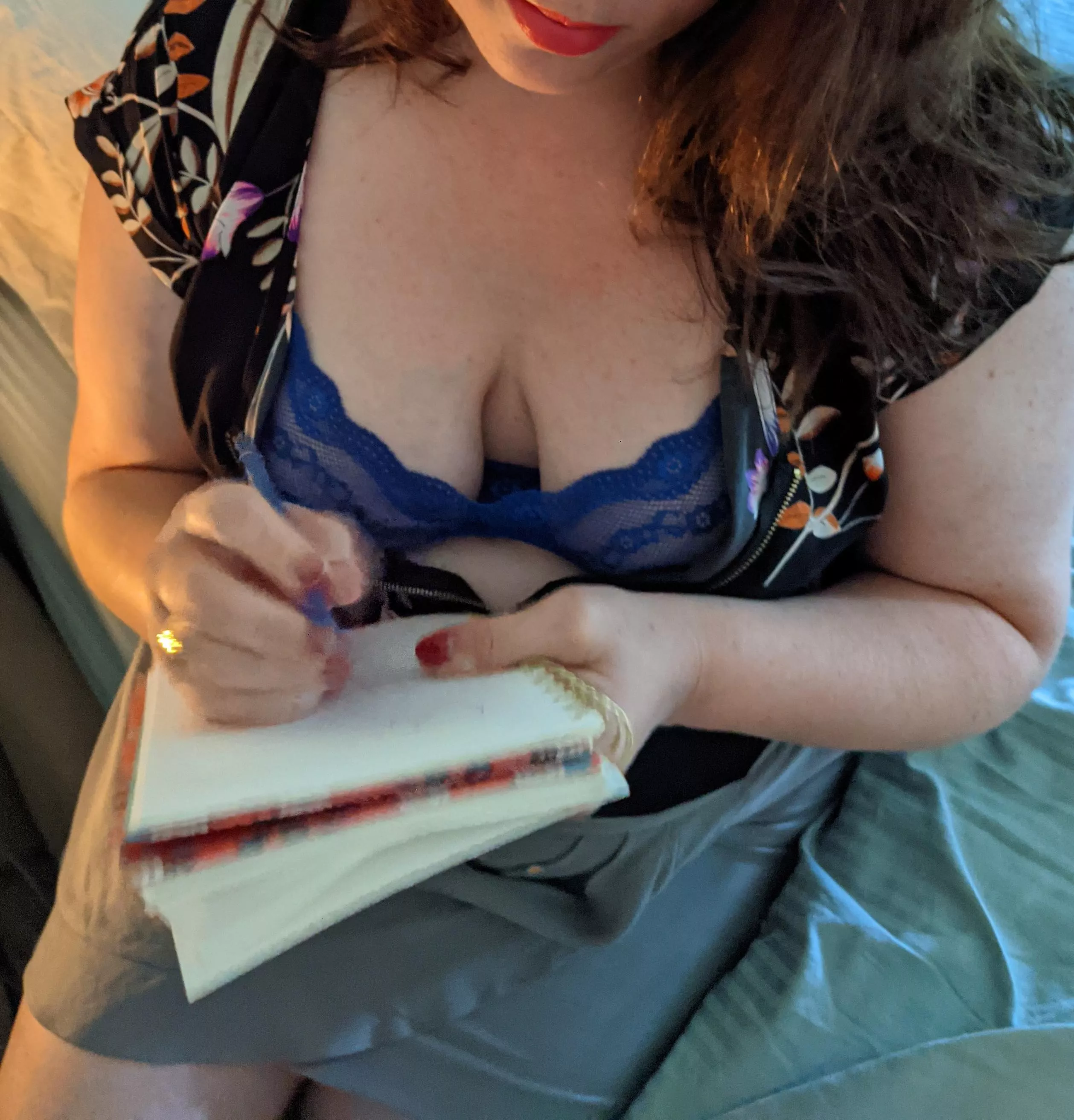 Sexcretary taking notes. What should I jot down for you? Sexcretary taking notes. What should I jot down for you?