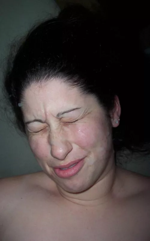 She doesn't seem a cum-fan...