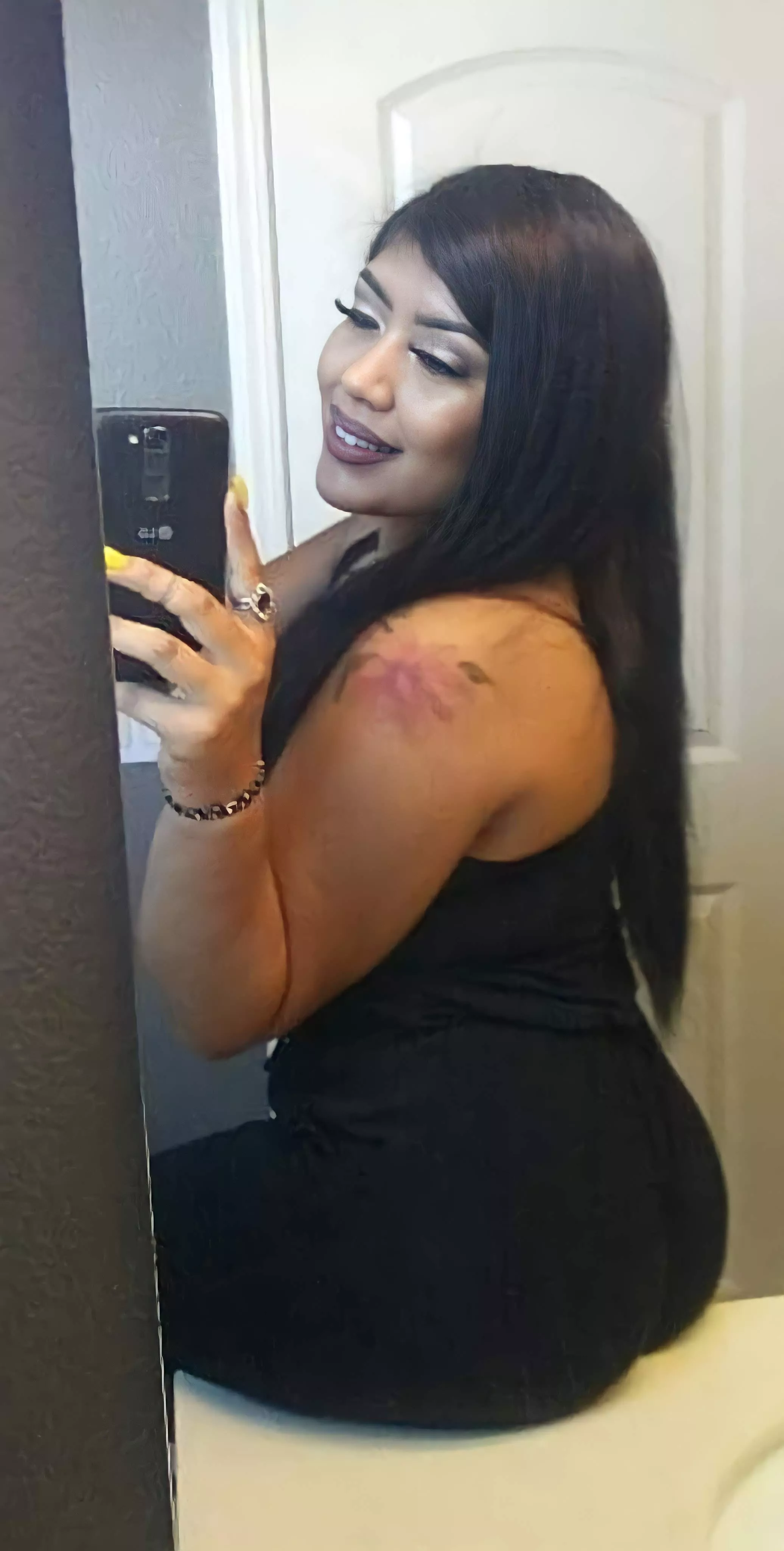 She got some booty forsure dang She got some booty forsure dang
