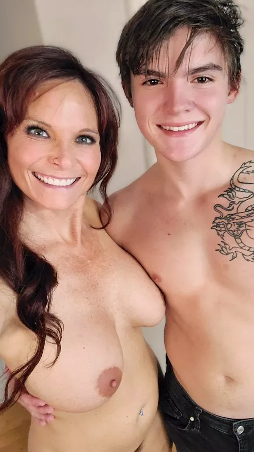 She is 52 years old And every day she fuck with young guy 🍆🍆
