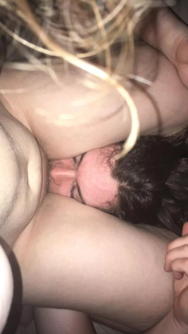 She loves smothering me with her thighs