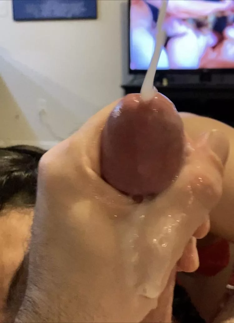She made the cum literally stream from my dick ππ¦π€€ She made the cum literally stream from my dick ππ¦π€€