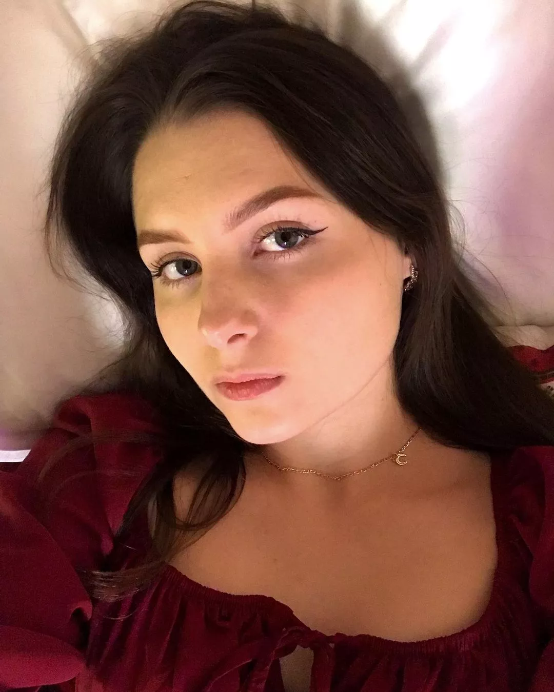 She needs your tributes. Kik rebuk21