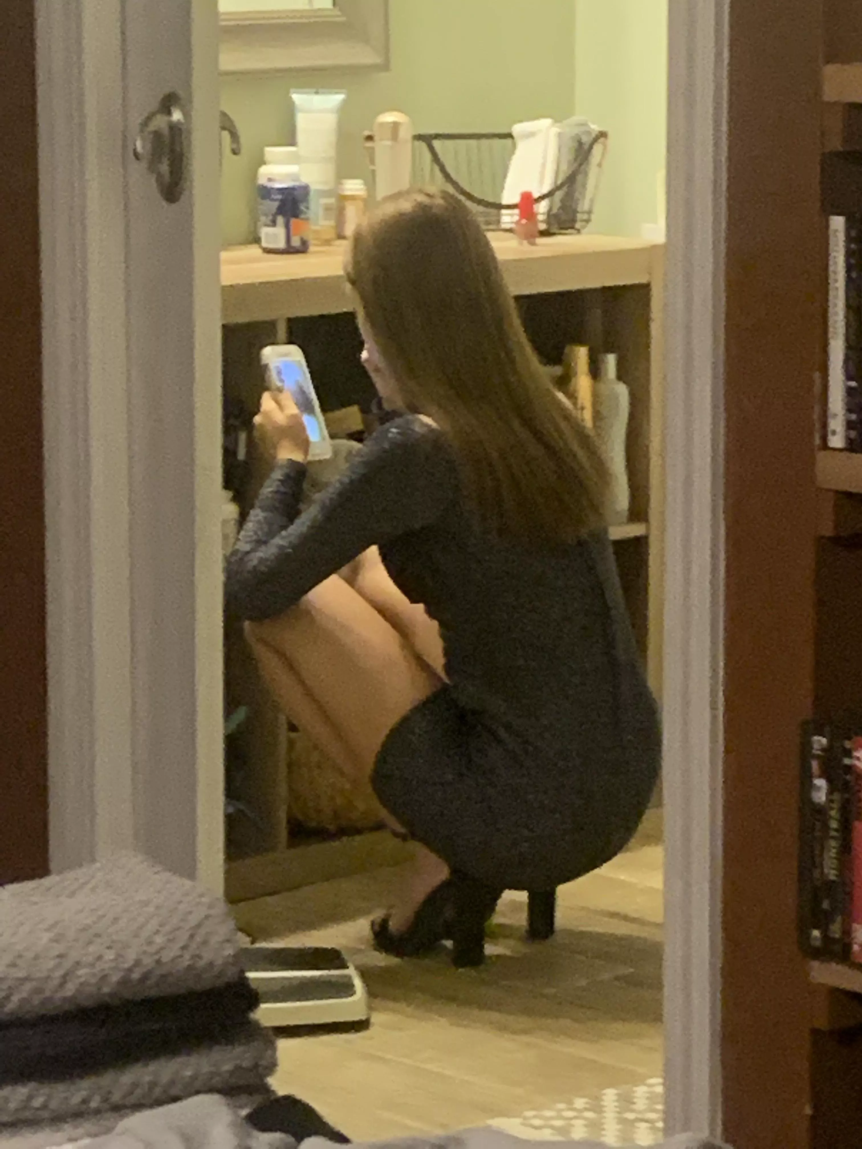 She told her younger sister the best way to get attention was to not wear panties and make sure the boys know it. She told her younger sister the best way to get attention was to not wear panties and make sure the boys know it.