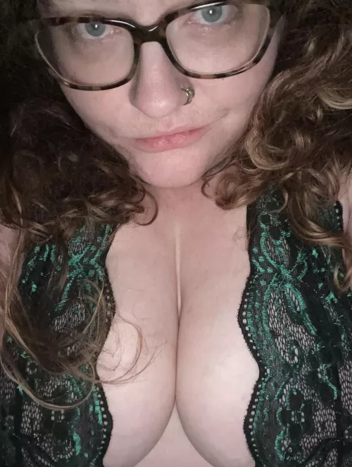 She’s deadly man, she could really rip your world apart. Mind over matter. Ooh, the beauty is there but a beast is in the heart.