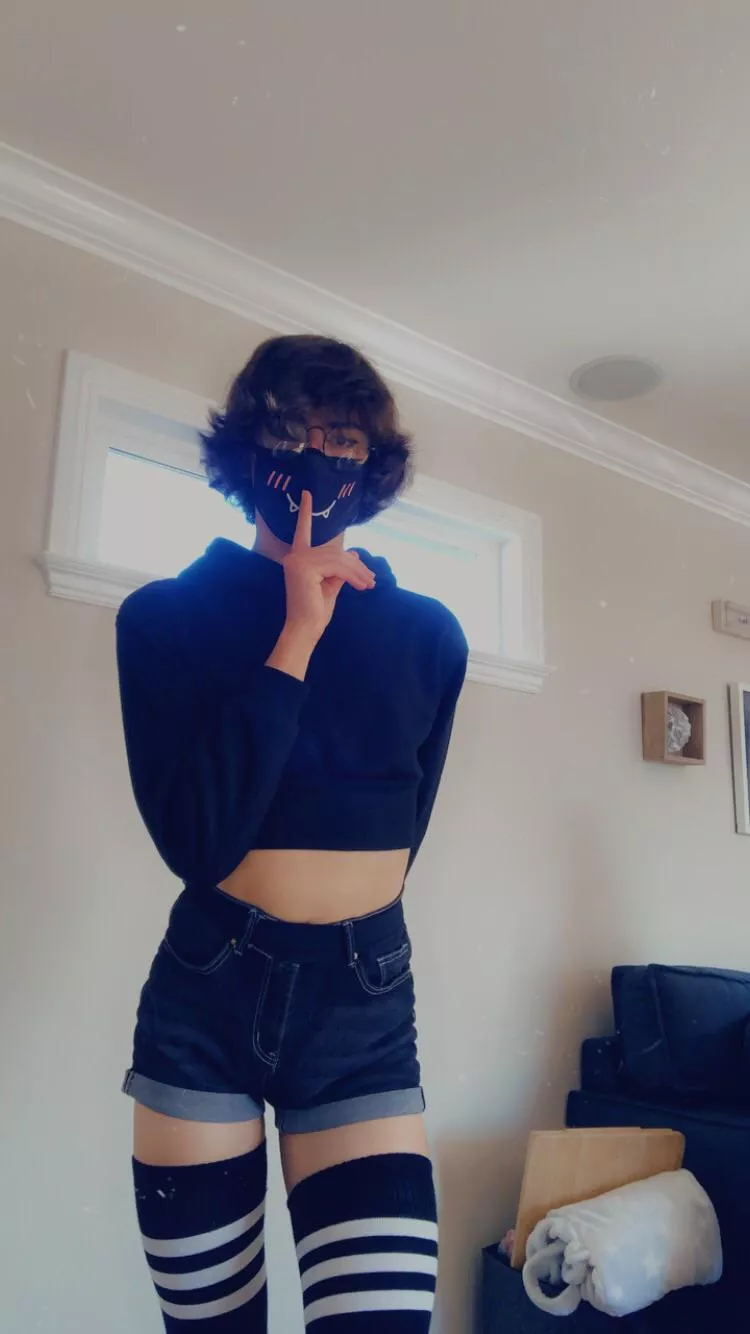 shhhh, this is a library, we can kiss later~