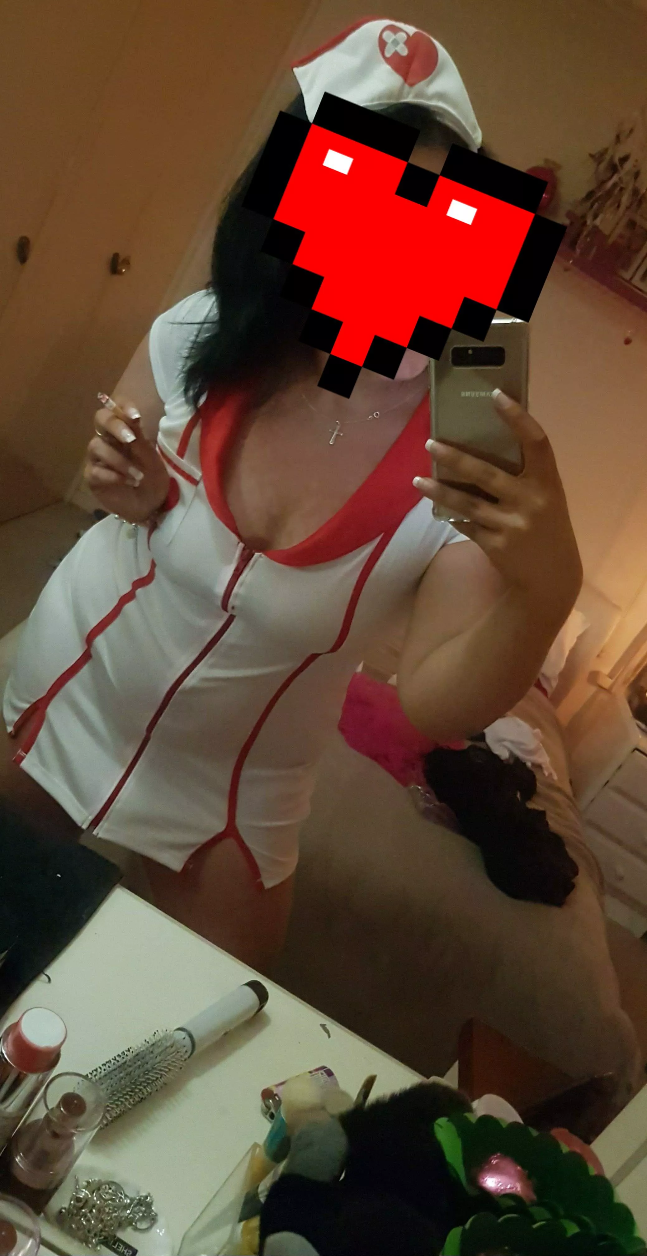 Shooting new content tonight what would you like to see 😈