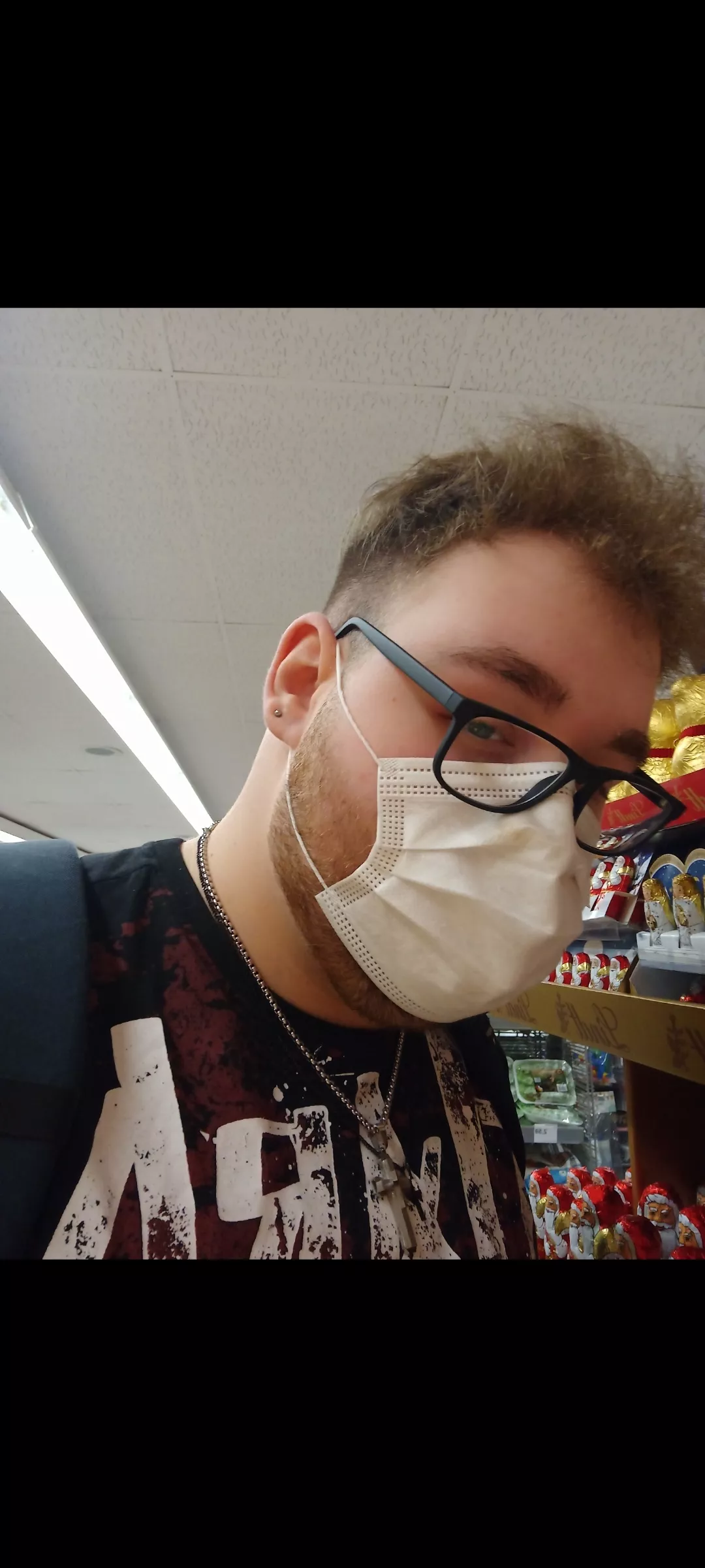 Shopping for some gaymer nights. Still alone though 🥺