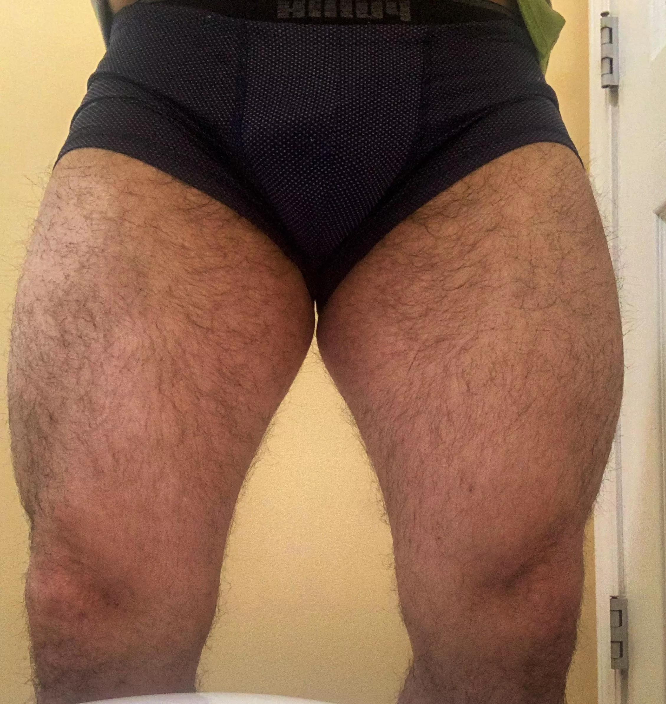 Short Cub Thighs