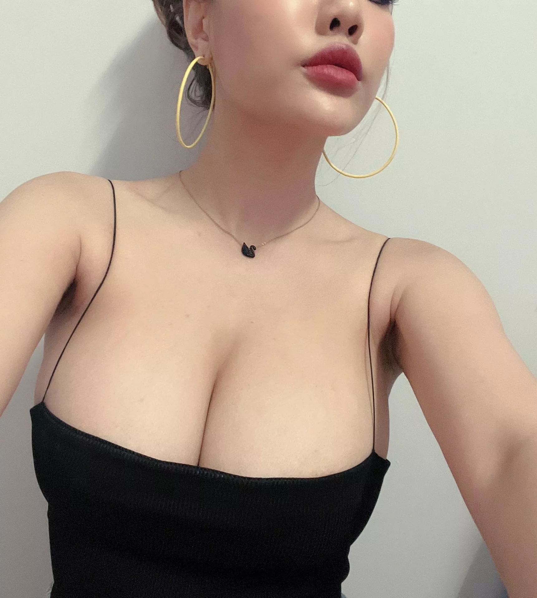 Should I bust your face on my busty tits? 🍈