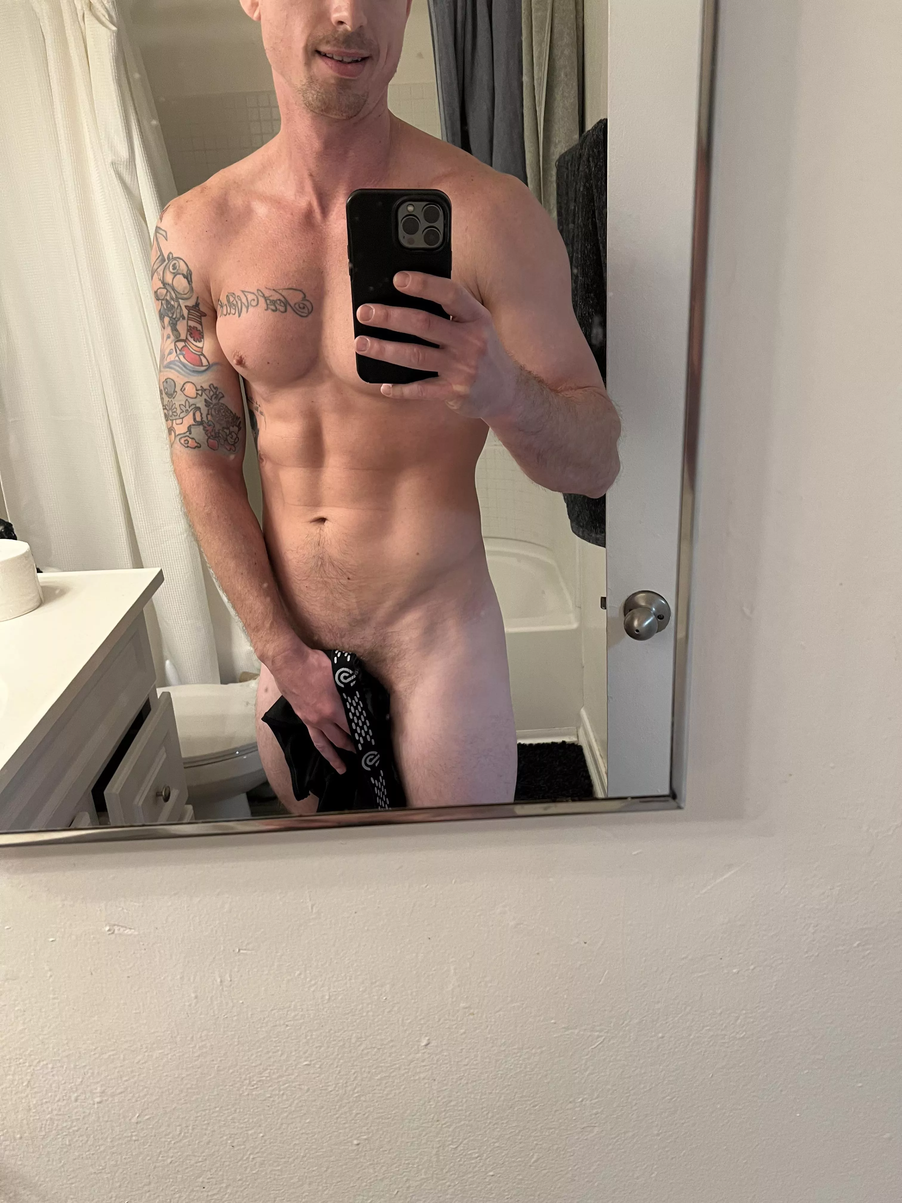 Should I drop the boxers? 🙈