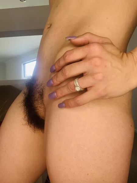 Should I give my šŗ a trim or leave her?